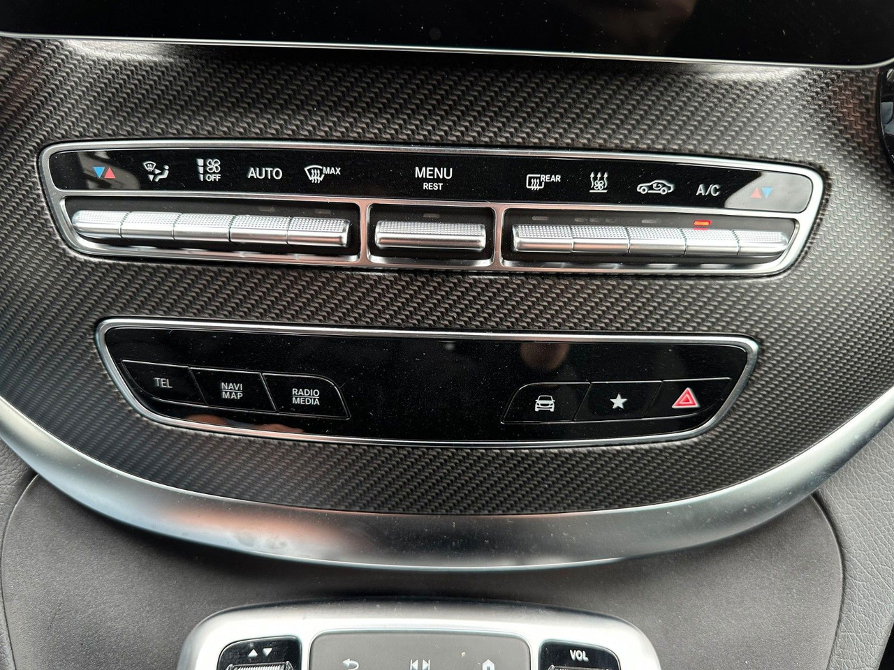 Voiture break Mercedes-Benz V 250 d EDITION AMG Kompakt ILS elektr Türen: photos 19 Voiture break Mercedes-Benz V 250 d EDITION AMG Kompakt ILS elektr Türen: photos 19