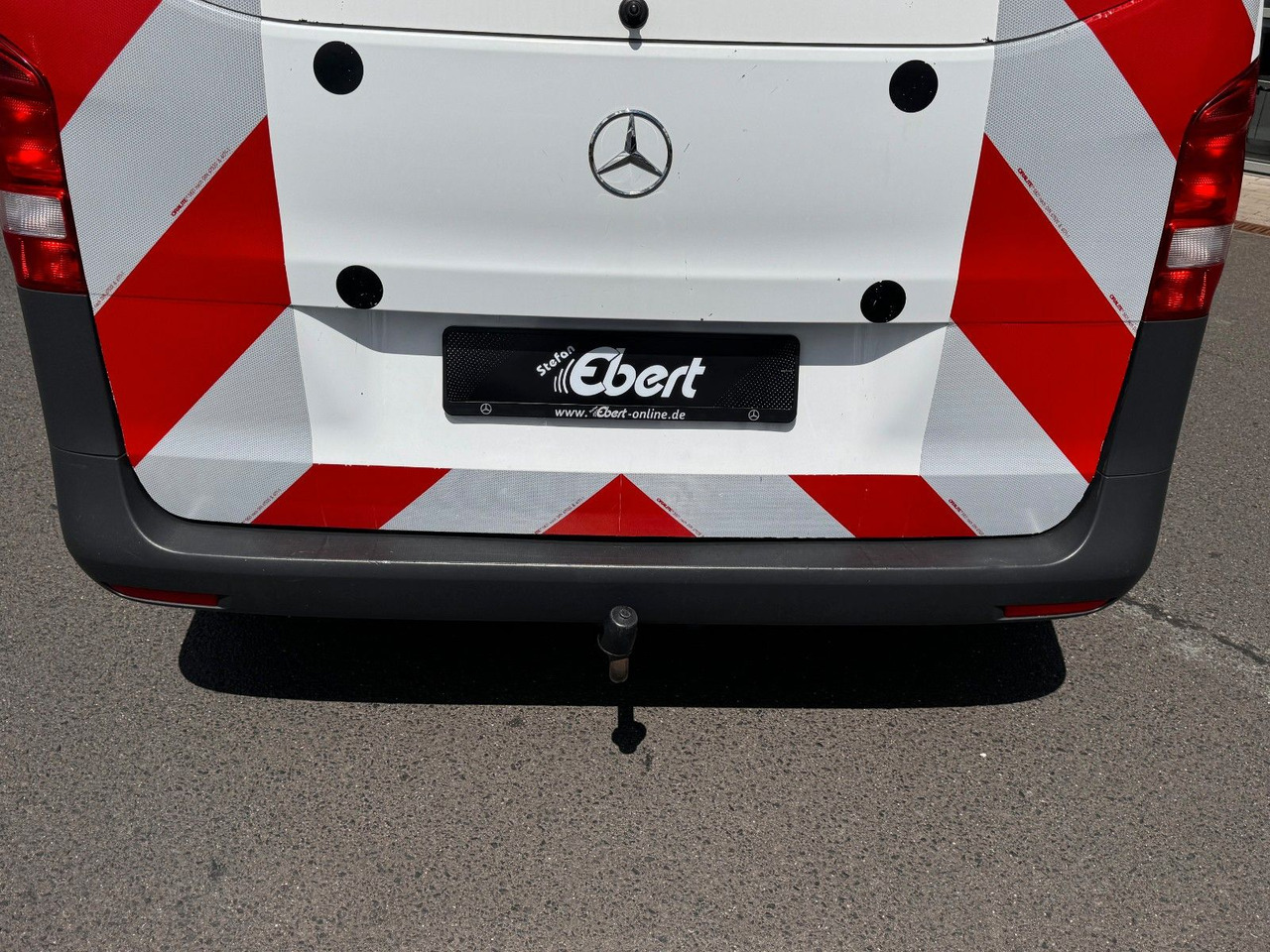 Mercedes-Benz Vito 111 CDI Tourer Begleitfahrzeug BF3+ / WVZ - Fourgon utilitaire: photos 4 Mercedes-Benz Vito 111 CDI Tourer Begleitfahrzeug BF3+ / WVZ - Fourgon utilitaire: photos 4