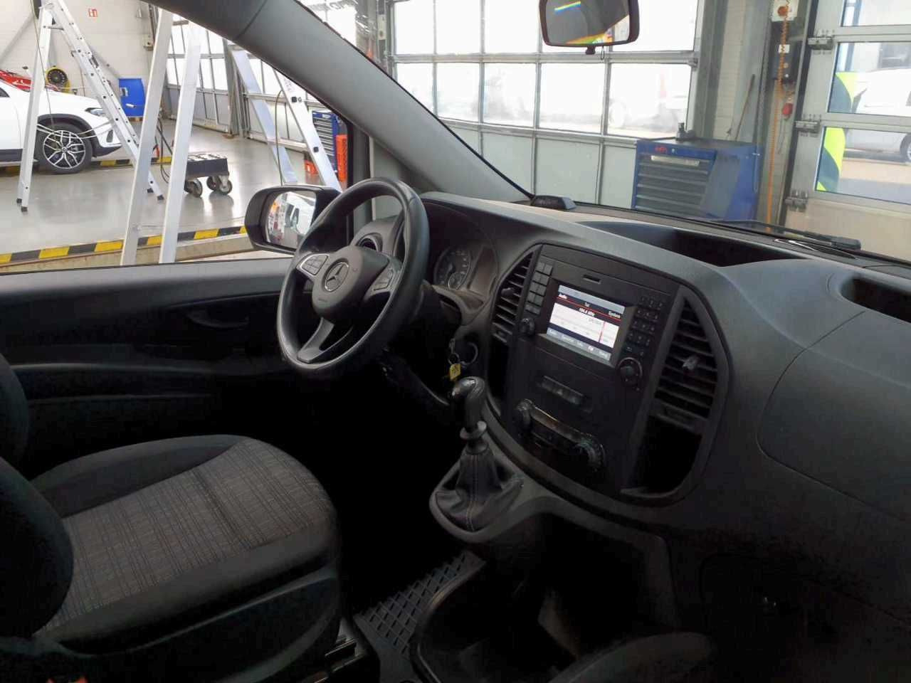 Mercedes-Benz Vito 114 CDI Mixto Klima Kamera Tempomat AHK - Transport de personnes, Utilitaire double cabine: photos 5 Mercedes-Benz Vito 114 CDI Mixto Klima Kamera Tempomat AHK - Transport de personnes, Utilitaire double cabine: photos 5