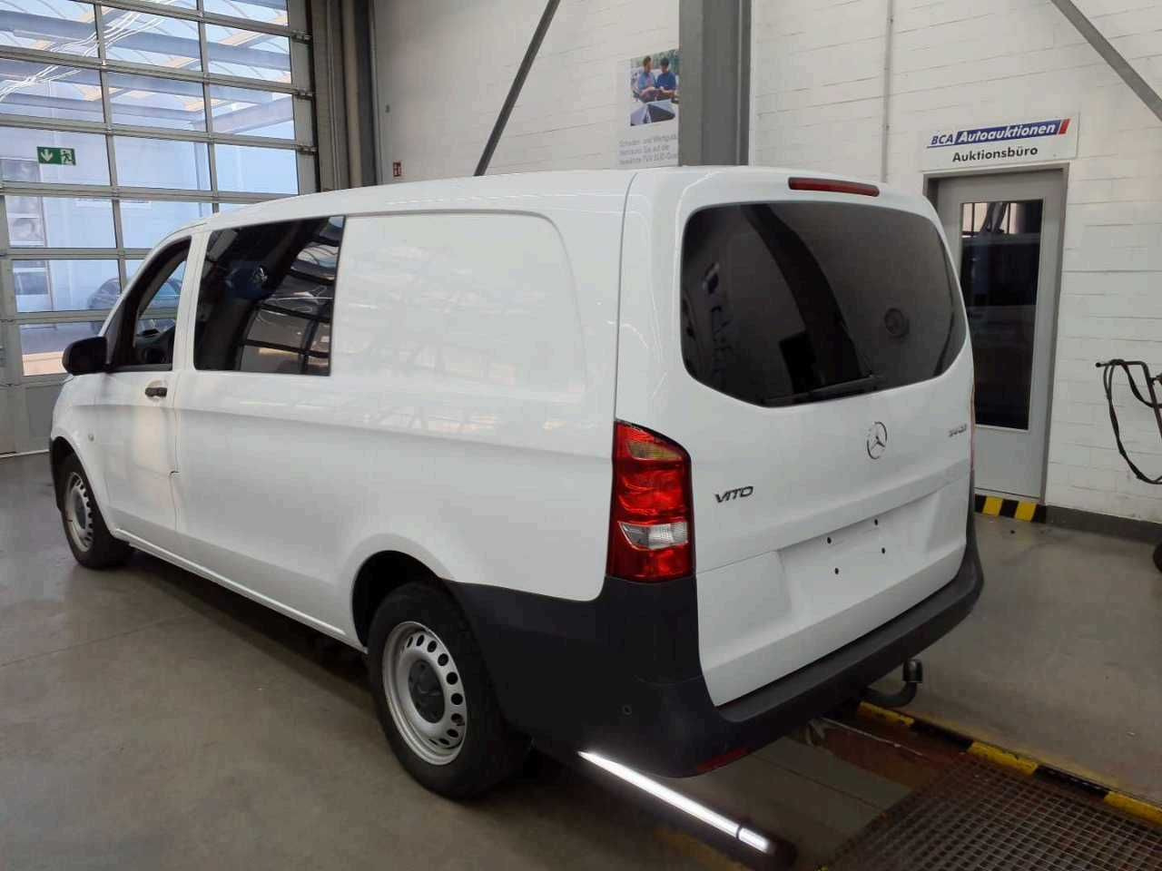Mercedes-Benz Vito 114 CDI Mixto Klima Kamera Tempomat AHK - Transport de personnes, Utilitaire double cabine: photos 4 Mercedes-Benz Vito 114 CDI Mixto Klima Kamera Tempomat AHK - Transport de personnes, Utilitaire double cabine: photos 4
