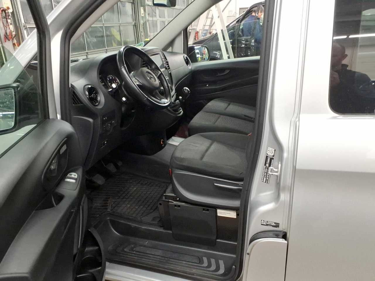Mercedes-Benz Vito 114 CDI Mixto Regal AHK Klima PARKTRONIC - Fourgonnette: photos 4 Mercedes-Benz Vito 114 CDI Mixto Regal AHK Klima PARKTRONIC - Fourgonnette: photos 4