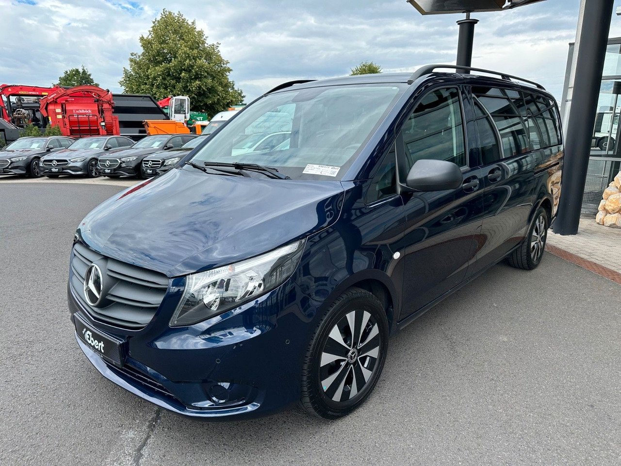 Mercedes-Benz Vito 116 CDI Tourer Pro Liege-Paket Panoramadach - Transport de personnes: photos 3 Mercedes-Benz Vito 116 CDI Tourer Pro Liege-Paket Panoramadach - Transport de personnes: photos 3