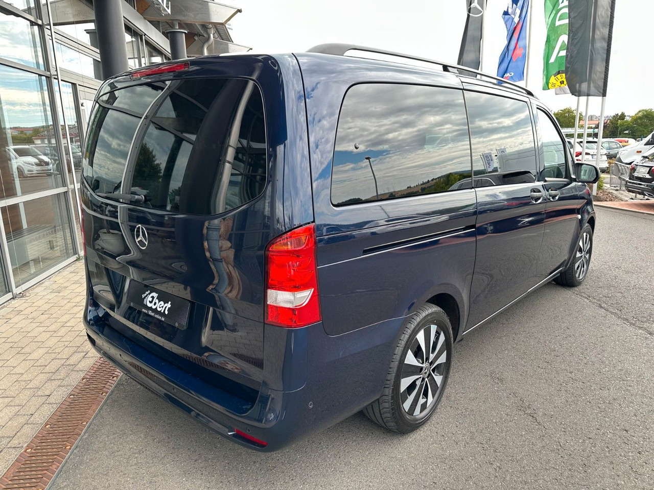 Mercedes-Benz Vito 116 CDI Tourer Pro Liege-Paket Panoramadach - Transport de personnes: photos 4 Mercedes-Benz Vito 116 CDI Tourer Pro Liege-Paket Panoramadach - Transport de personnes: photos 4