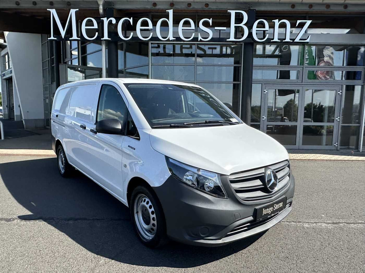 Mercedes-Benz eVito 112 Klima Kamera Navi SHZ Tempomat - Fourgonnette, Utilitaire électrique: photos 1 Mercedes-Benz eVito 112 Klima Kamera Navi SHZ Tempomat - Fourgonnette, Utilitaire électrique: photos 1