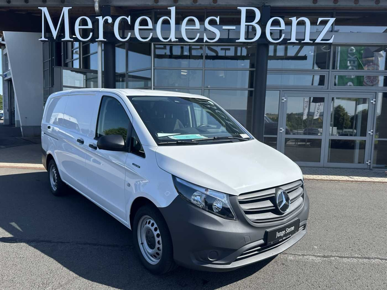 Mercedes-Benz eVito 112 Klima Kamera Navi SHZ Tempomat - Fourgonnette, Utilitaire électrique: photos 1 Mercedes-Benz eVito 112 Klima Kamera Navi SHZ Tempomat - Fourgonnette, Utilitaire électrique: photos 1