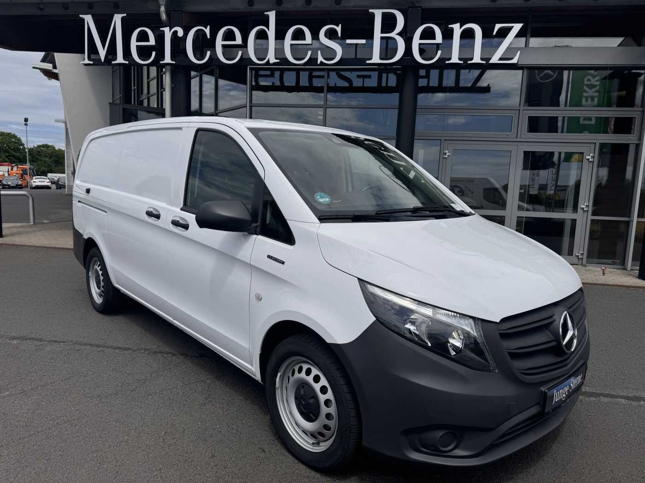 Mercedes-Benz eVito 112 Klima Kamera Navi SHZ Tempomat - Fourgonnette, Utilitaire électrique: photos 1 Mercedes-Benz eVito 112 Klima Kamera Navi SHZ Tempomat - Fourgonnette, Utilitaire électrique: photos 1