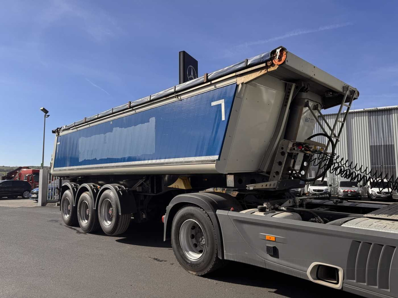 Schmitz Cargobull SGF*S3 SKI 24 SL 7.2 Mulde 23m³ Liftachse 5x Schmitz Cargobull SGF*S3 SKI 24 SL 7.2 Alu-Mulde 23m³ Liftachse - Semi-remorque benne: photos 3 Schmitz Cargobull SGF*S3 SKI 24 SL 7.2 Mulde 23m³ Liftachse 5x Schmitz Cargobull SGF*S3 SKI 24 SL 7.2 Alu-Mulde 23m³ Liftachse - Semi-remorque benne: photos 3