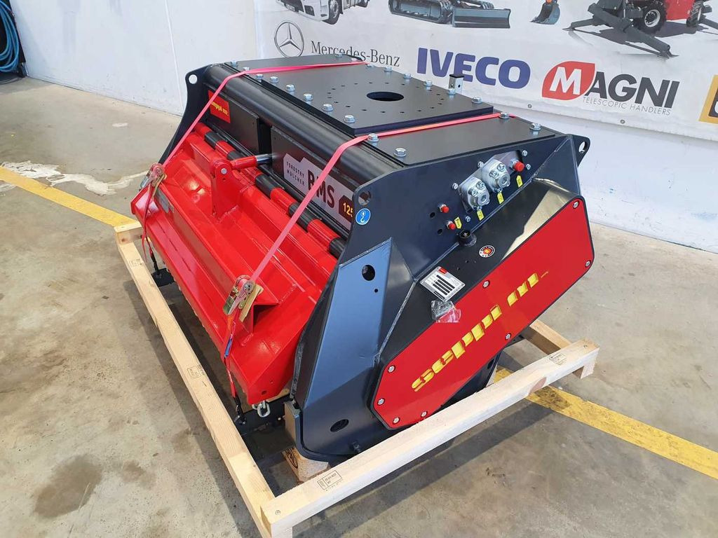 Seppi M. BMS 125 / 13-30t /Forstmulcher/lagernd! Seppi M. BMS 125 / 13-30t /Forstmulcher/lagernd! - Broyeur forestier: photos 3 Seppi M. BMS 125 / 13-30t /Forstmulcher/lagernd! Seppi M. BMS 125 / 13-30t /Forstmulcher/lagernd! - Broyeur forestier: photos 3