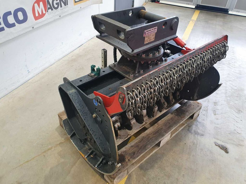 Seppi M. MINI-BMS 105 / 5-10to Forstmulcher DEMO Seppi M. MINI-BMS 105 / 5-10to Forstmulcher DEMO - Broyeur forestier: photos 4 Seppi M. MINI-BMS 105 / 5-10to Forstmulcher DEMO Seppi M. MINI-BMS 105 / 5-10to Forstmulcher DEMO - Broyeur forestier: photos 4