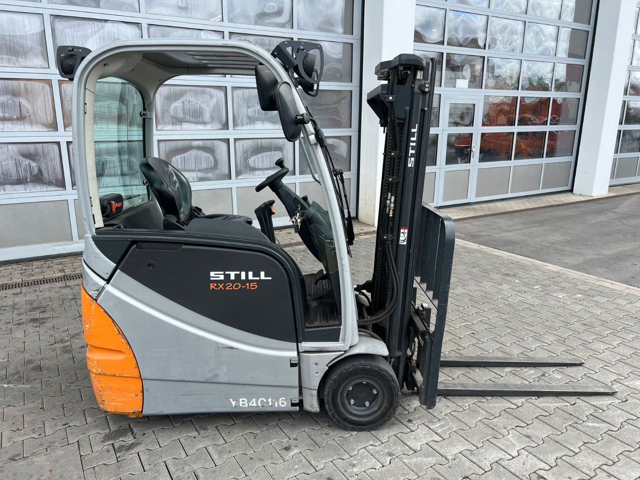 Still RX 20-14 / Triplex: 4,3m / 1.447h / SS / 03.2020 - Chariot élévateur électrique: photos 3 Still RX 20-14 / Triplex: 4,3m / 1.447h / SS / 03.2020 - Chariot élévateur électrique: photos 3