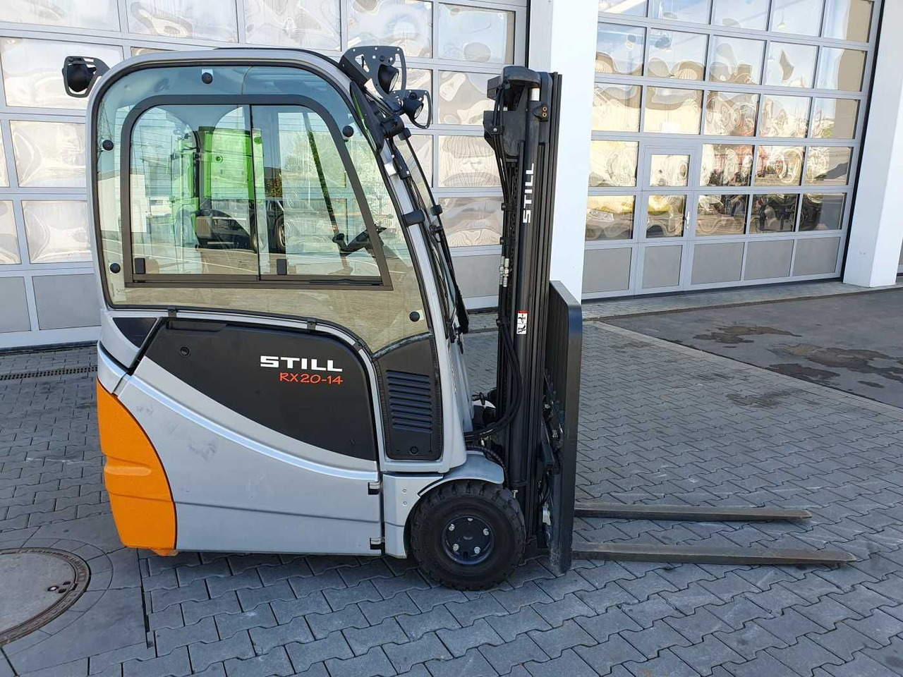Still RX20-14 / 2016 / Triplex: 4.60m! / 271h / SS - Chariot élévateur électrique: photos 2 Still RX20-14 / 2016 / Triplex: 4.60m! / 271h / SS - Chariot élévateur électrique: photos 2