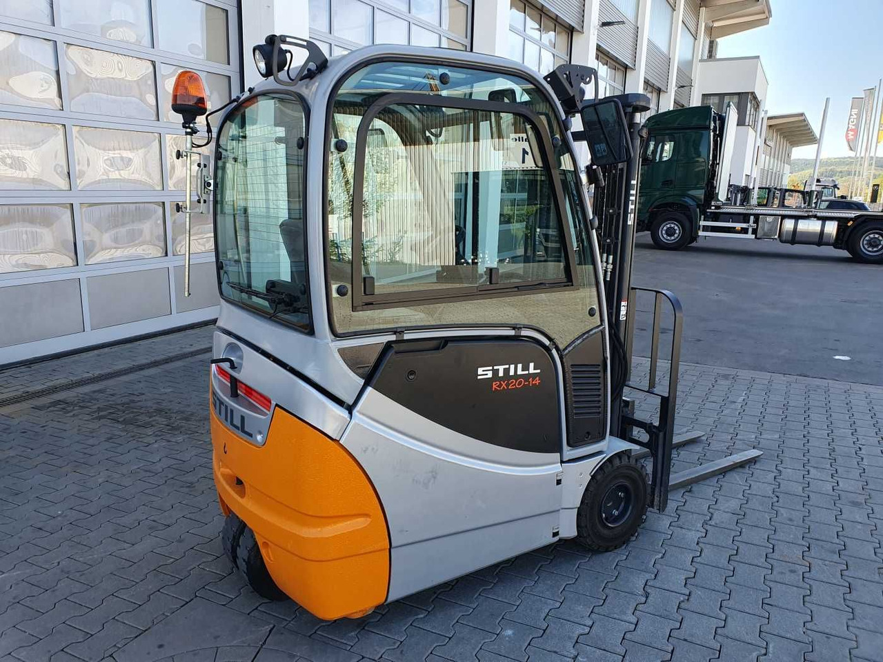 Still RX20-14 / 2016 / Triplex: 4.60m! / 271h / SS - Chariot élévateur électrique: photos 3 Still RX20-14 / 2016 / Triplex: 4.60m! / 271h / SS - Chariot élévateur électrique: photos 3