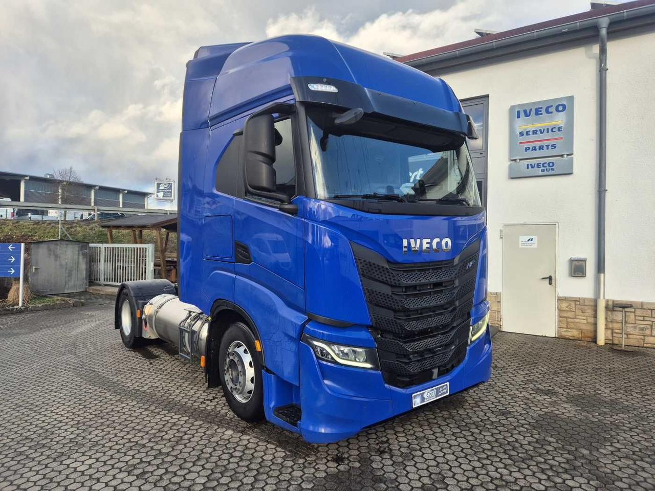 Iveco S-Way 460 NP LNG ACC Intarder Navi - Tracteur routier: photos 1 Iveco S-Way 460 NP LNG ACC Intarder Navi - Tracteur routier: photos 1