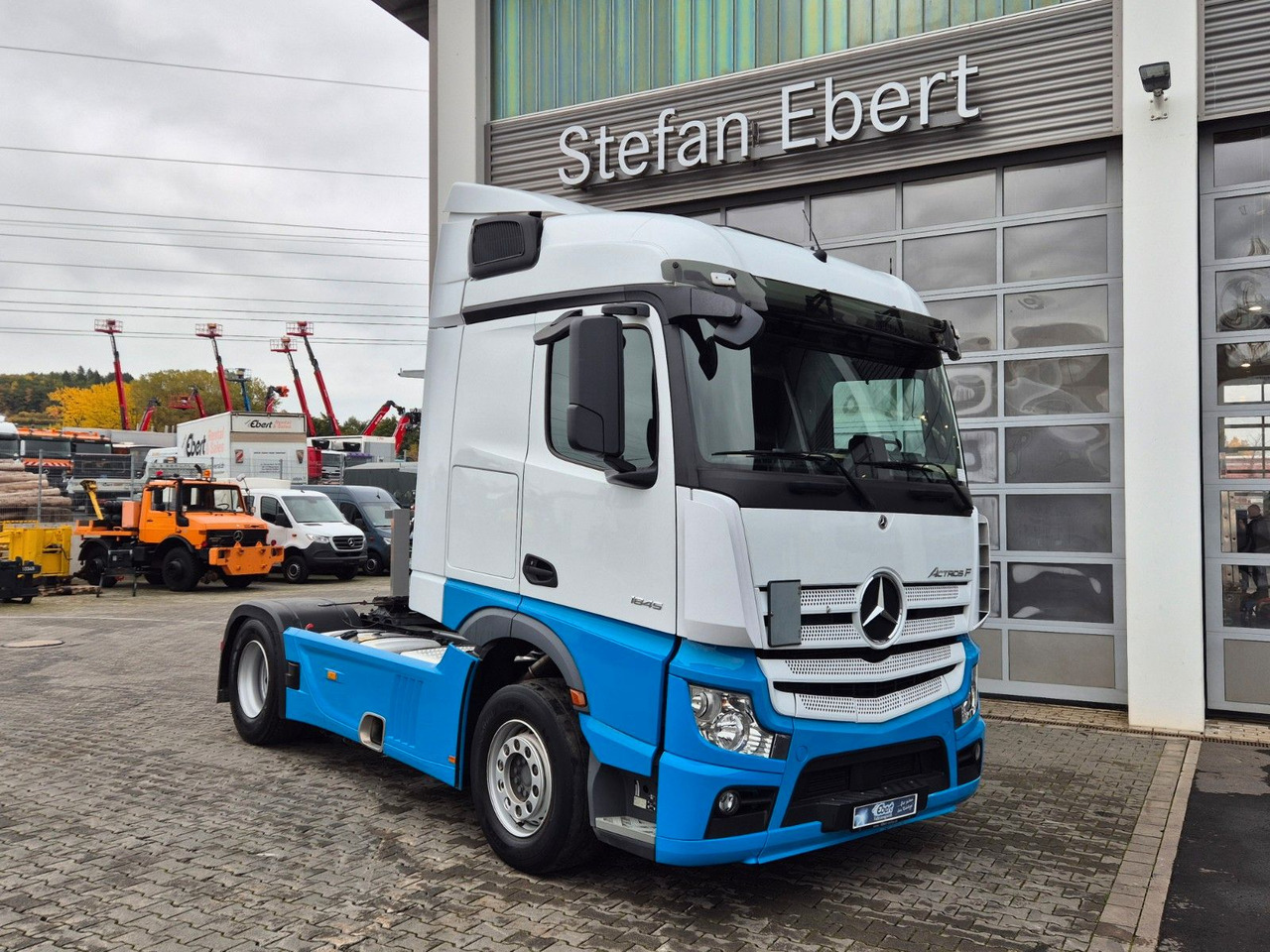 Mercedes-Benz Actros 1845 LS Öl-Retarder Navi PPC 2x Bett - Tracteur routier: photos 2 Mercedes-Benz Actros 1845 LS Öl-Retarder Navi PPC 2x Bett - Tracteur routier: photos 2