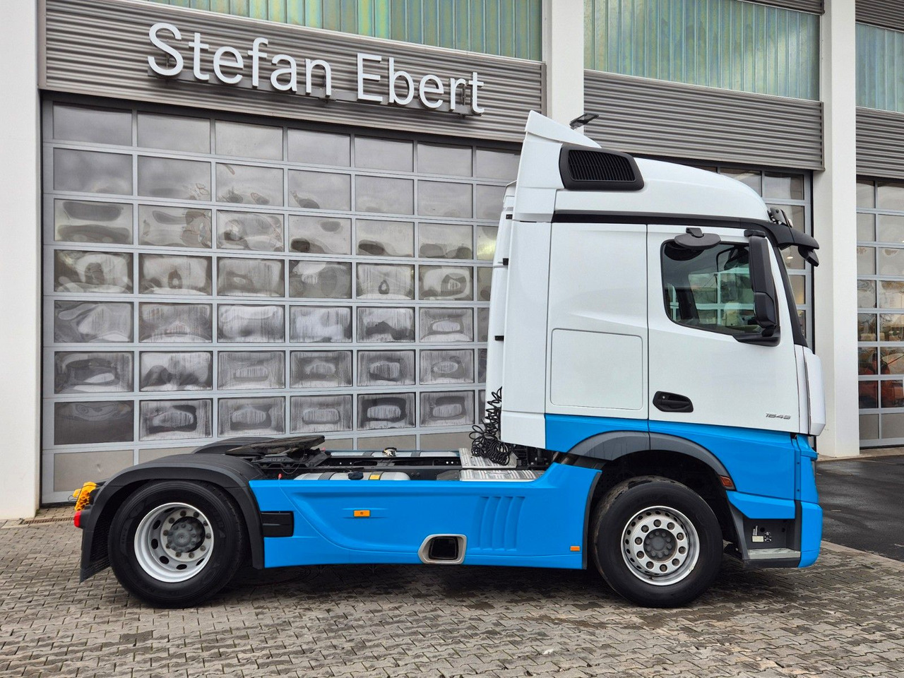 Mercedes-Benz Actros 1845 LS Öl-Retarder Navi PPC 2x Bett - Tracteur routier: photos 5 Mercedes-Benz Actros 1845 LS Öl-Retarder Navi PPC 2x Bett - Tracteur routier: photos 5