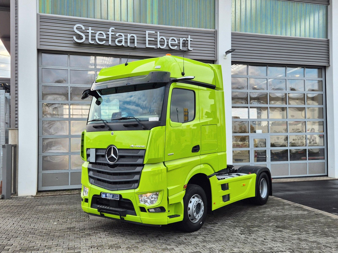 Mercedes-Benz Actros 1851 LS Öl-Retarder Standklima Mirror Big - Tracteur routier: photos 3 Mercedes-Benz Actros 1851 LS Öl-Retarder Standklima Mirror Big - Tracteur routier: photos 3