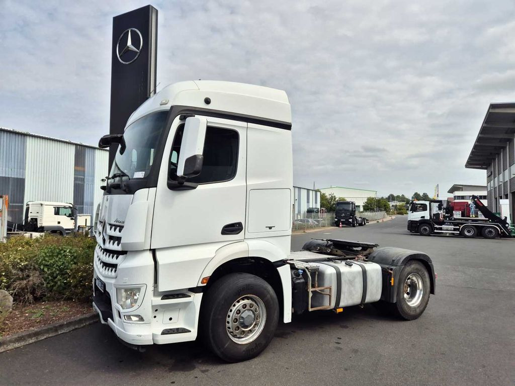 Mercedes-Benz Arocs 1845 LS 4x4 HAD Retarder Hydraulik Navi Mercedes-Benz Arocs 1845 LS 4x4 HAD Retarder Hydraulik Navi - Tracteur routier: photos 2 Mercedes-Benz Arocs 1845 LS 4x4 HAD Retarder Hydraulik Navi Mercedes-Benz Arocs 1845 LS 4x4 HAD Retarder Hydraulik Navi - Tracteur routier: photos 2