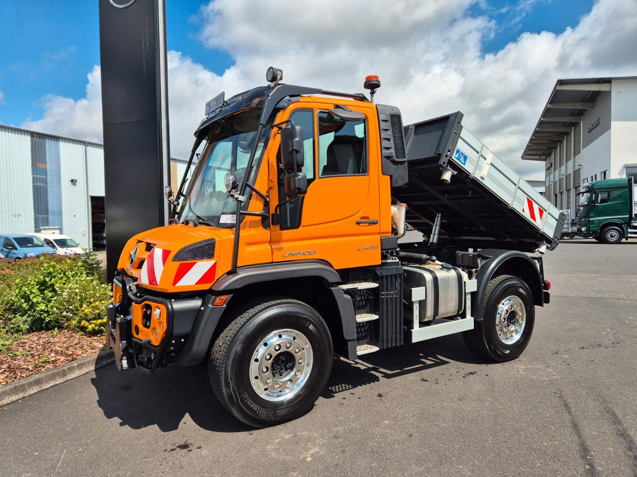 Unimog MB Unimog U435 4x4 Kipper Vario-Pilot Hydrostat - Camion benne: photos 4 Unimog MB Unimog U435 4x4 Kipper Vario-Pilot Hydrostat - Camion benne: photos 4
