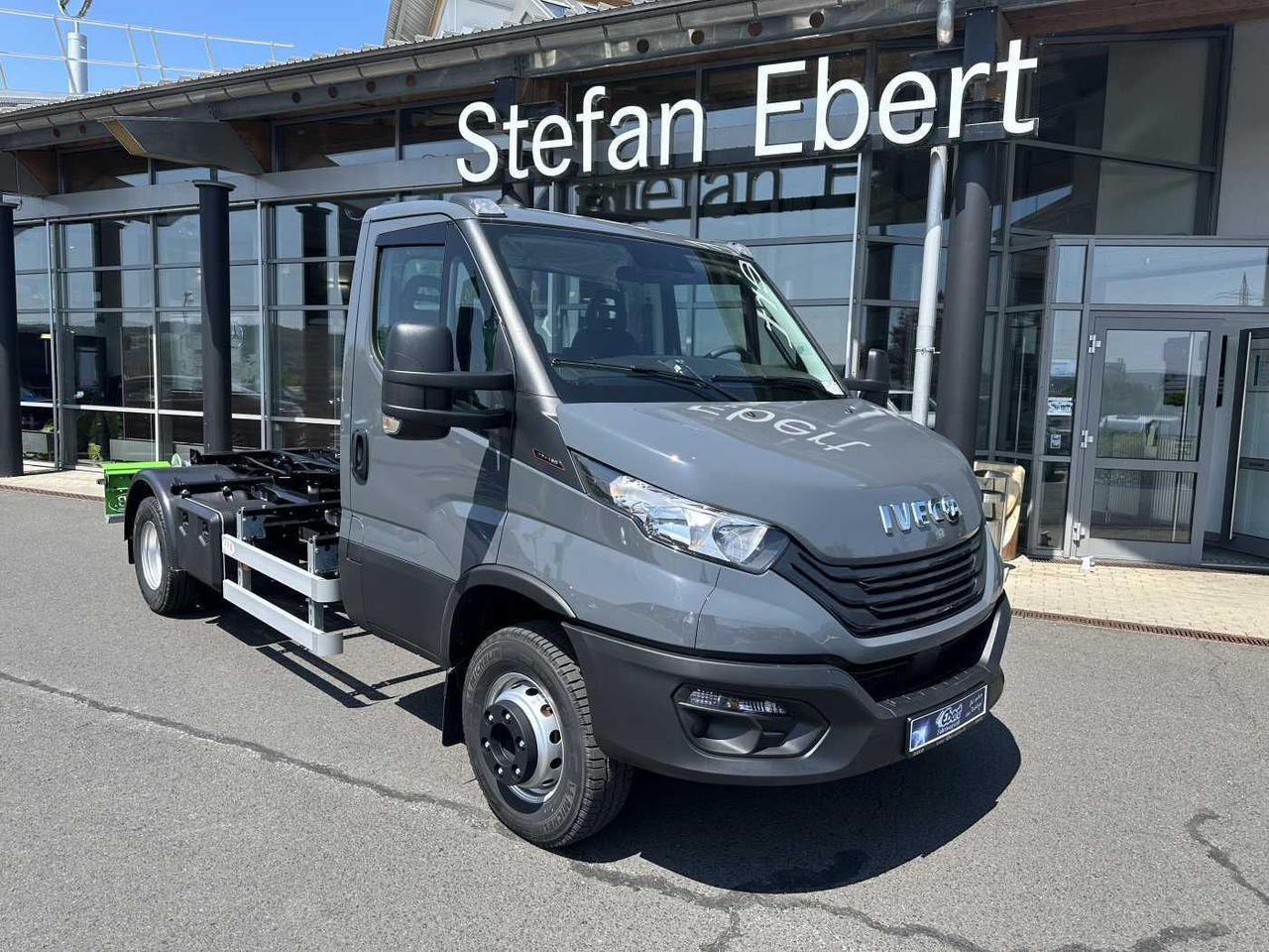 Iveco Daily 70C18 H 3.0L *R3.750mm*AHK*Luft*Sperre* - Véhicule utilitaire: photos 1 Iveco Daily 70C18 H 3.0L *R3.750mm*AHK*Luft*Sperre* - Véhicule utilitaire: photos 1