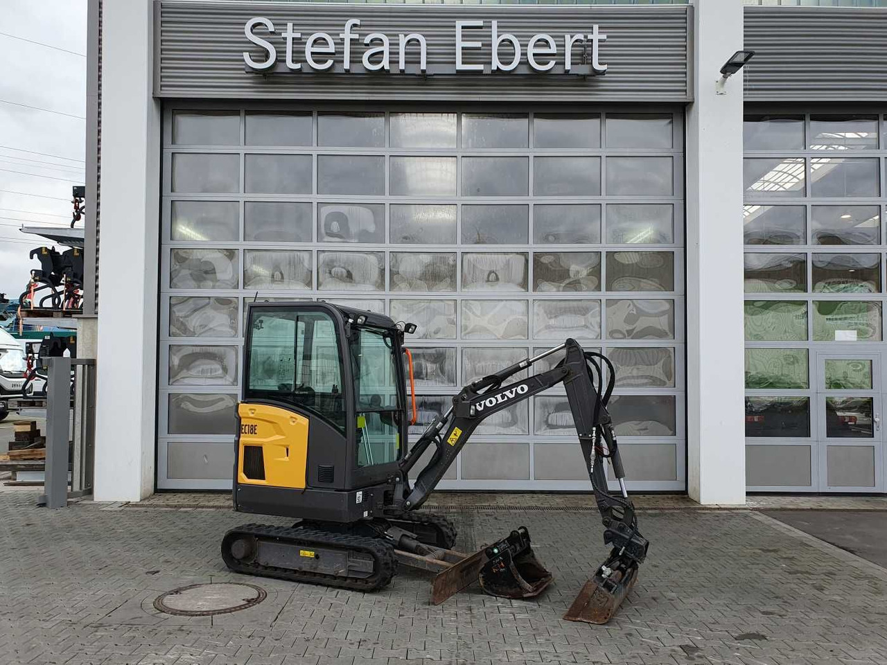 Volvo EC18E / nur 415h! / MS01 / 2021 / inkl 2x Löffel - Mini pelle: photos 1 Volvo EC18E / nur 415h! / MS01 / 2021 / inkl 2x Löffel - Mini pelle: photos 1