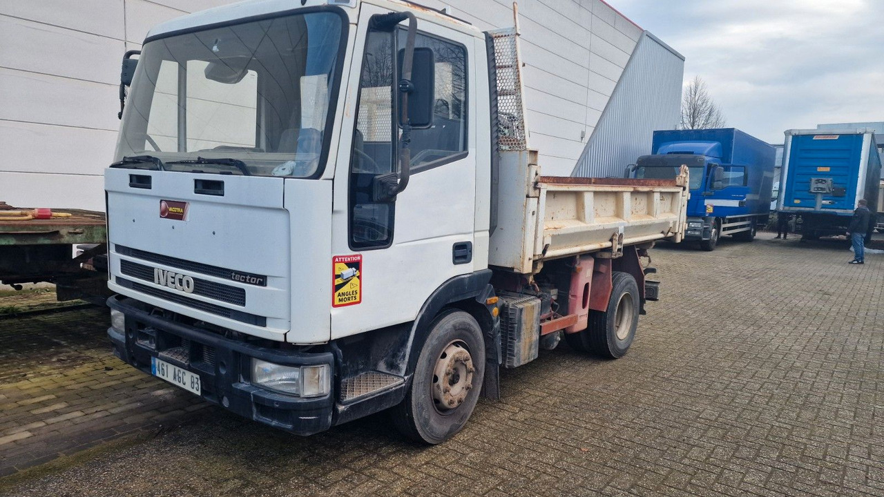 Iveco Tector - Camion benne: photos 1 Iveco Tector - Camion benne: photos 1