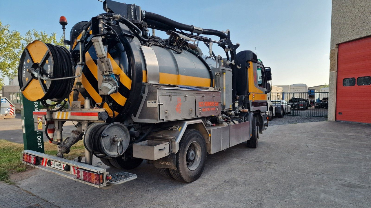 Mercedes-Benz Actros 18-40 - Camion hydrocureur: photos 4 Mercedes-Benz Actros 18-40 - Camion hydrocureur: photos 4
