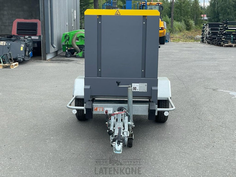 Atlas Copco QAS 45 50 Hz Generaattori StageV vetovarustuksella - Groupe électrogène: photos 4 Atlas Copco QAS 45 50 Hz Generaattori StageV vetovarustuksella - Groupe électrogène: photos 4