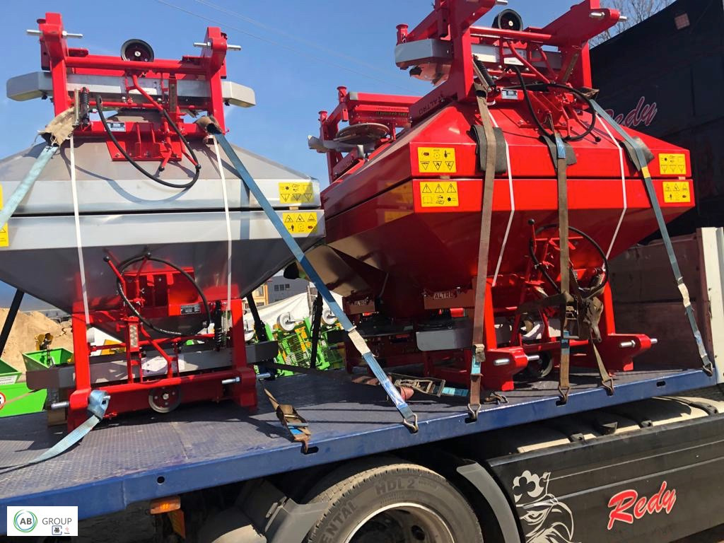 Altro fertilizer spreader RN-800 - Distributeur d'engrais: photos 2 Altro fertilizer spreader RN-800 - Distributeur d'engrais: photos 2