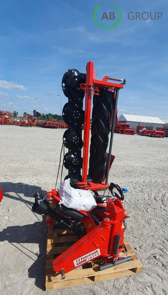 Harmak disc mower with roller conditioner DM-210 - Faucheuse: photos 1 Harmak disc mower with roller conditioner DM-210 - Faucheuse: photos 1