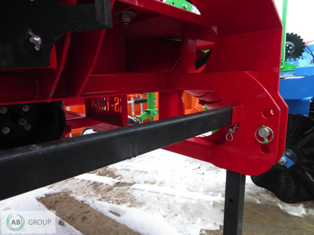 MCMS Warka straw spreader RS-16/B - Pailleuse: photos 5 MCMS Warka straw spreader RS-16/B - Pailleuse: photos 5