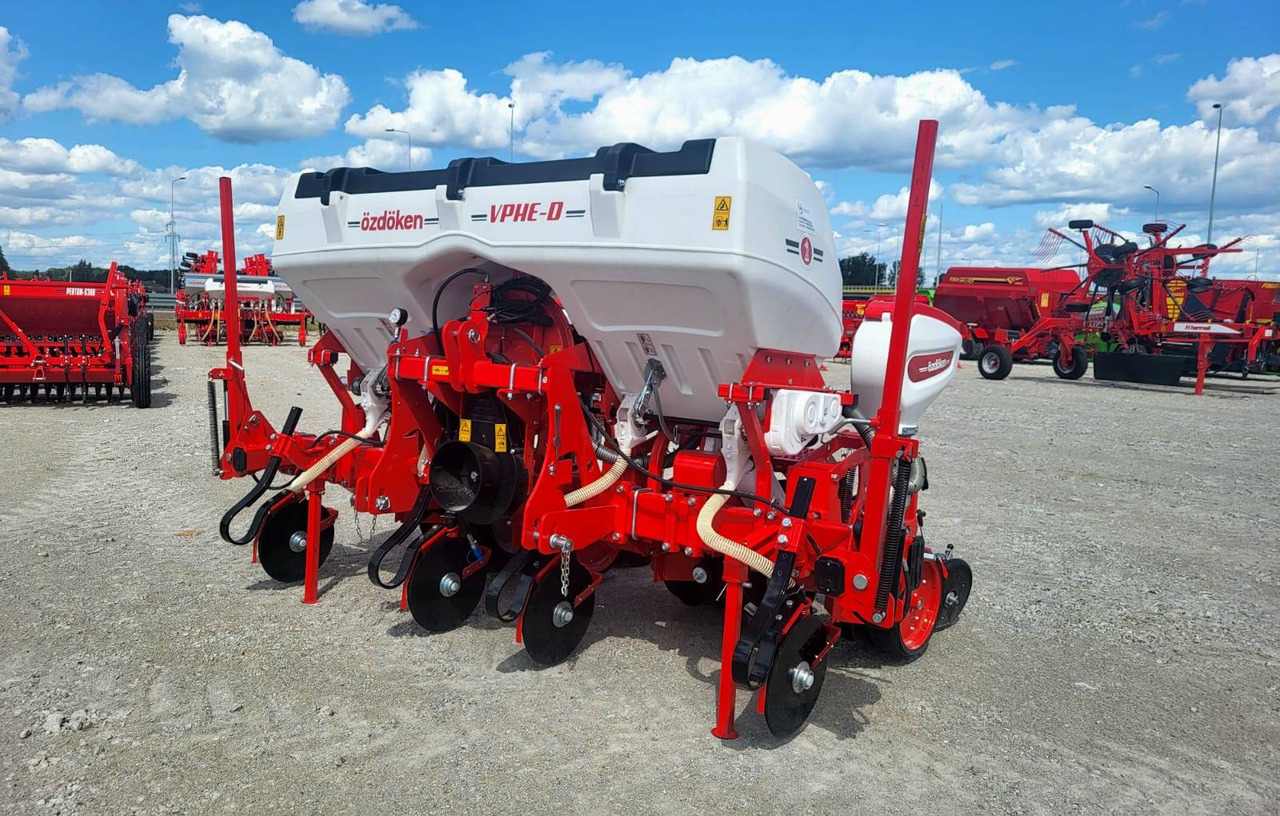 Ozdoken pneumatic precision planter VPHE-DG4 - on stock - Semoir monograine: photos 3 Ozdoken pneumatic precision planter VPHE-DG4 - on stock - Semoir monograine: photos 3