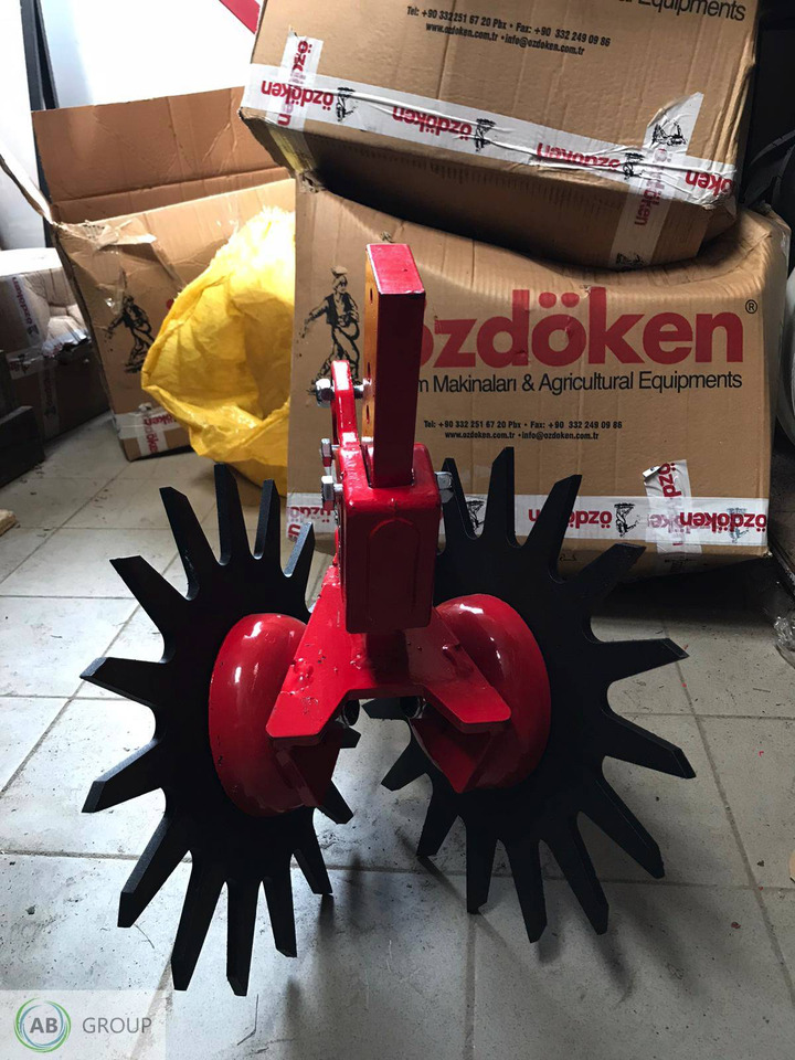 Star clod crusher for pneumatic seed drill - on stock - Pièces de rechange pour Semoir/ Planteuse: photos 2 Star clod crusher for pneumatic seed drill - on stock - Pièces de rechange pour Semoir/ Planteuse: photos 2