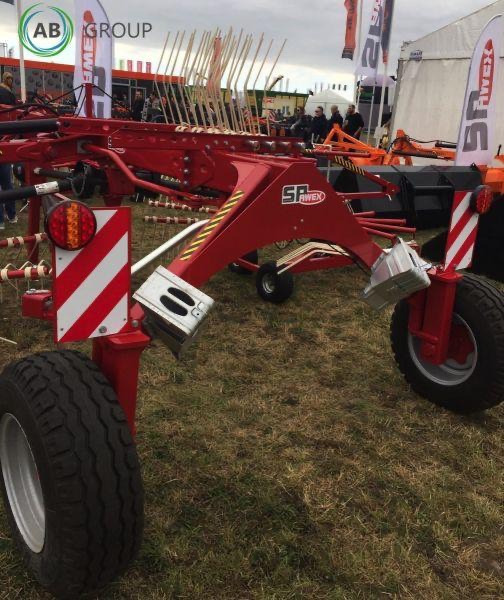 Spawex rotary rake Tajfun ZG-800 - Faneuse: photos 4 Spawex rotary rake Tajfun ZG-800 - Faneuse: photos 4