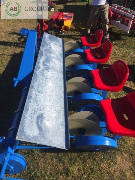 Taret seeding planter 4-rows - Semoir/ Planteuse: photos 3 Taret seeding planter 4-rows - Semoir/ Planteuse: photos 3