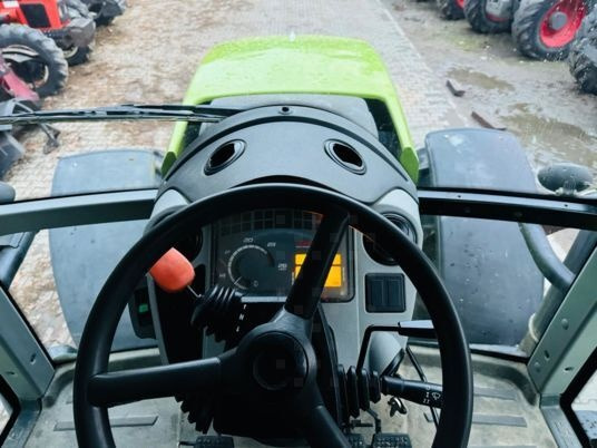Tracteur agricole Claas AXION 810 CEBIS: photos 12