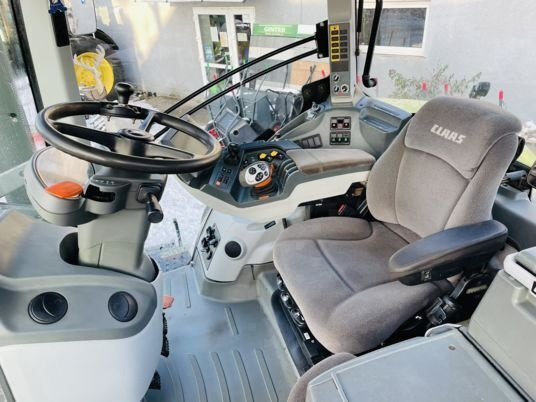 Claas AXION 830 CEBIS - Tracteur agricole: photos 3 Claas AXION 830 CEBIS - Tracteur agricole: photos 3