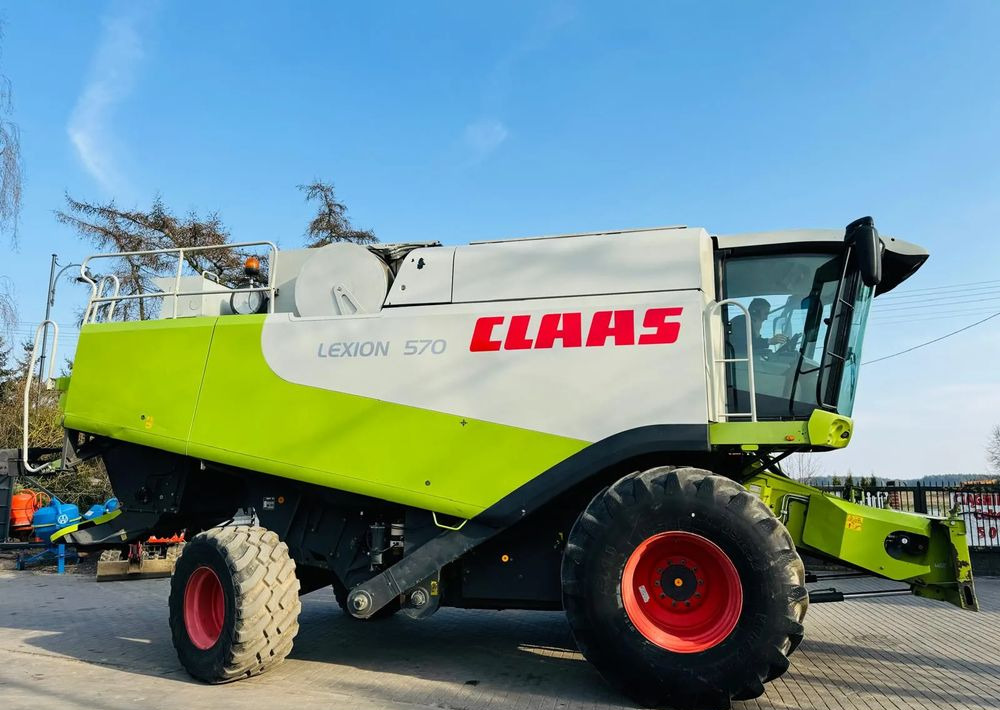 Claas Lexion 570 - Moissonneuse-batteuse: photos 3 Claas Lexion 570 - Moissonneuse-batteuse: photos 3