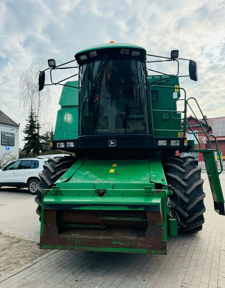 John Deere 2254 - Moissonneuse-batteuse: photos 4 John Deere 2254 - Moissonneuse-batteuse: photos 4
