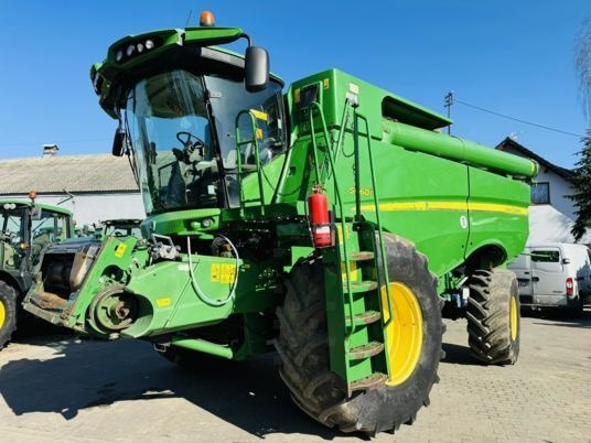 John Deere S660I - Moissonneuse-batteuse: photos 2 John Deere S660I - Moissonneuse-batteuse: photos 2