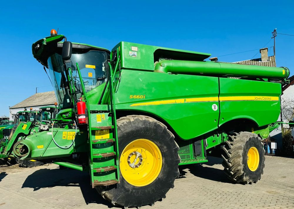 John Deere S660i - Moissonneuse-batteuse: photos 5 John Deere S660i - Moissonneuse-batteuse: photos 5