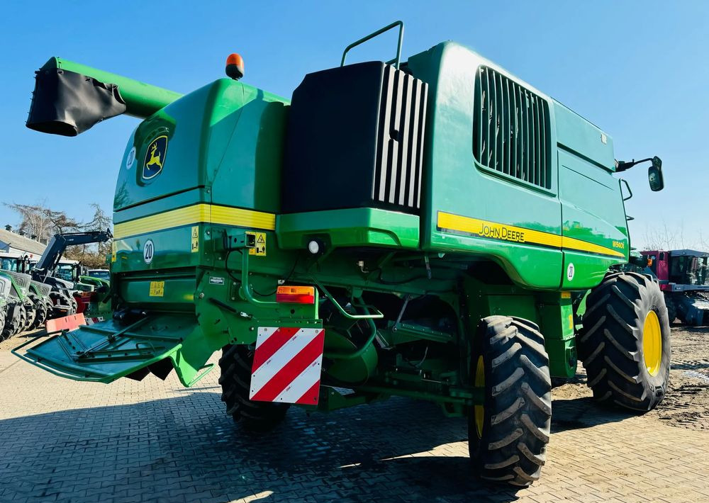 John Deere W540i - Moissonneuse-batteuse: photos 4 John Deere W540i - Moissonneuse-batteuse: photos 4