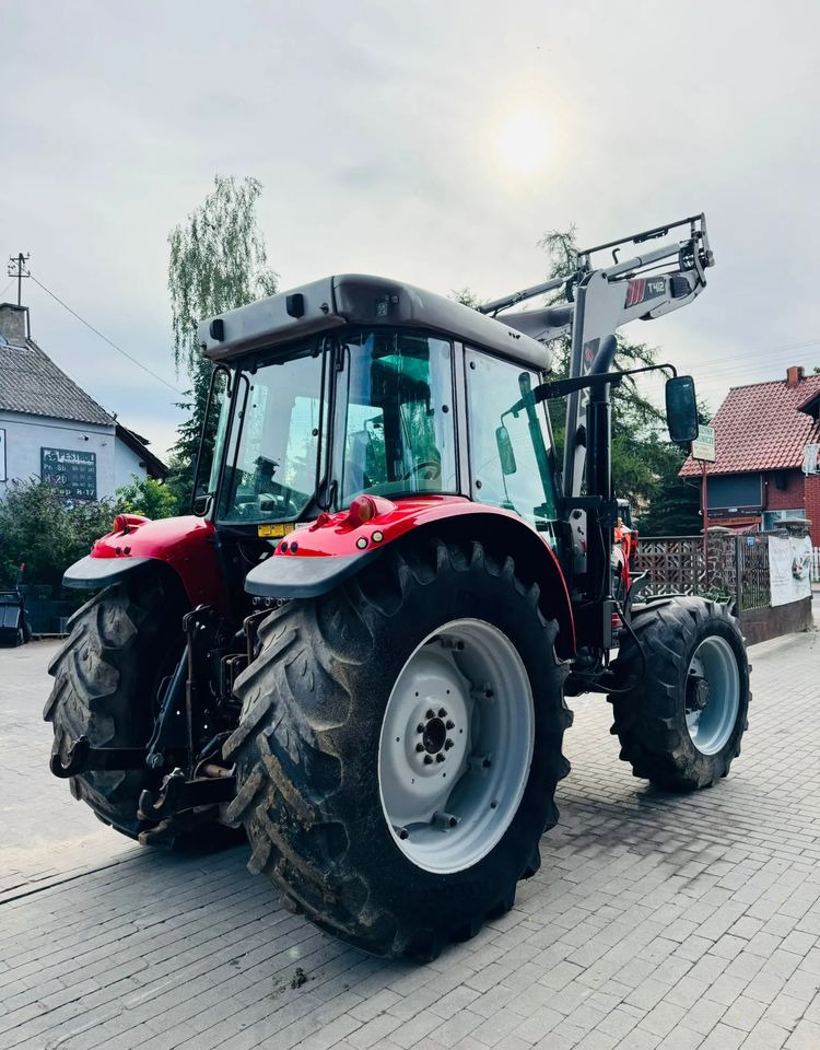Massey Ferguson 5460 - Tracteur agricole: photos 5 Massey Ferguson 5460 - Tracteur agricole: photos 5