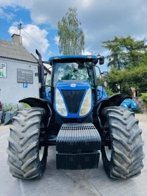 New Holland T7030 - Tracteur agricole: photos 3 New Holland T7030 - Tracteur agricole: photos 3