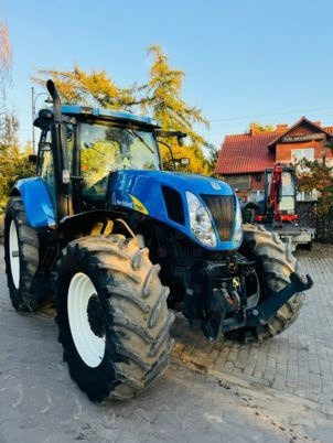 New Holland T7030 - Tracteur agricole: photos 3 New Holland T7030 - Tracteur agricole: photos 3