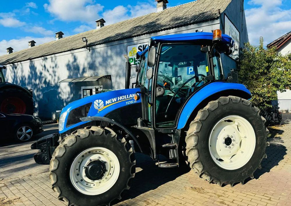 New Holland TD5.95 - Tracteur agricole: photos 4 New Holland TD5.95 - Tracteur agricole: photos 4