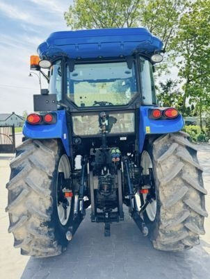 New Holland TD5.95 - Tracteur agricole: photos 4 New Holland TD5.95 - Tracteur agricole: photos 4