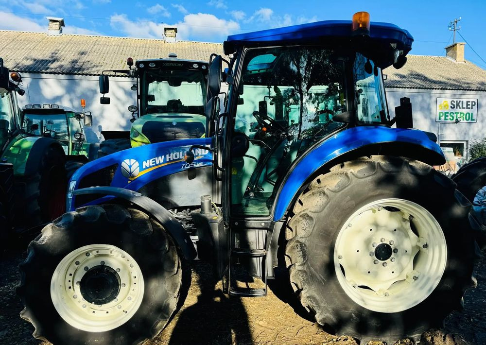 New Holland TD5.95 - Tracteur agricole: photos 3 New Holland TD5.95 - Tracteur agricole: photos 3