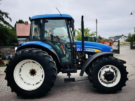 New Holland TD5050 - Tracteur agricole: photos 2 New Holland TD5050 - Tracteur agricole: photos 2