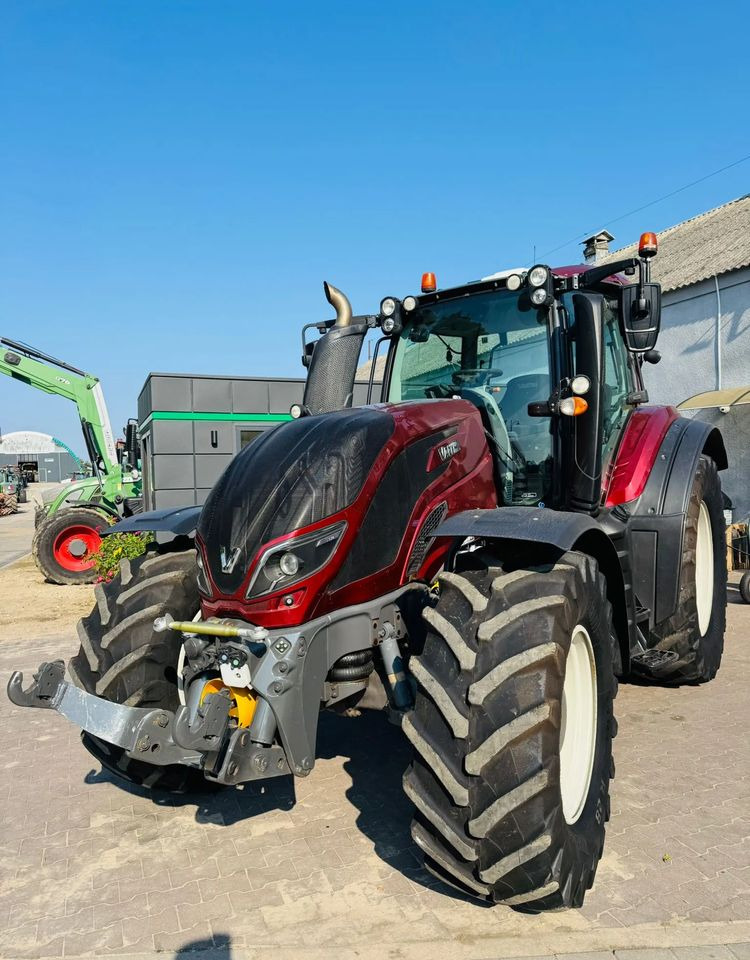 Valtra T174 Versu - Tracteur agricole: photos 5 Valtra T174 Versu - Tracteur agricole: photos 5