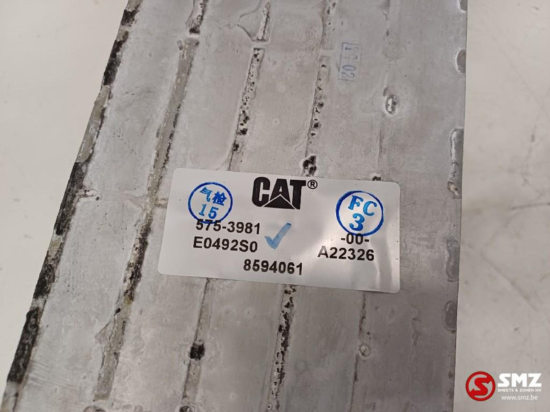 Caterpillar Aftercooler Caterpillar - Système de refroidissement pour Matériel de manutention: photos 5 Caterpillar Aftercooler Caterpillar - Système de refroidissement pour Matériel de manutention: photos 5